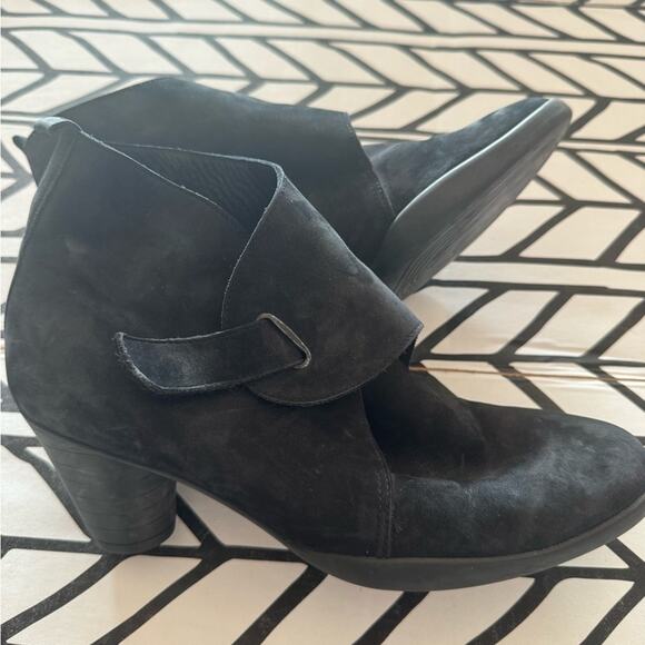 Arche black heeled ankle bootie size 41 - Picture 6 of 8